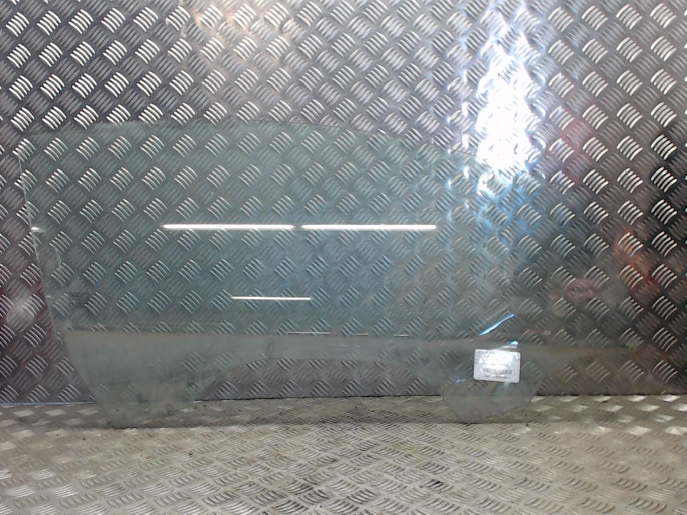 Vitre avant droit OPEL CORSA D PHASE 2 Diesel - 1