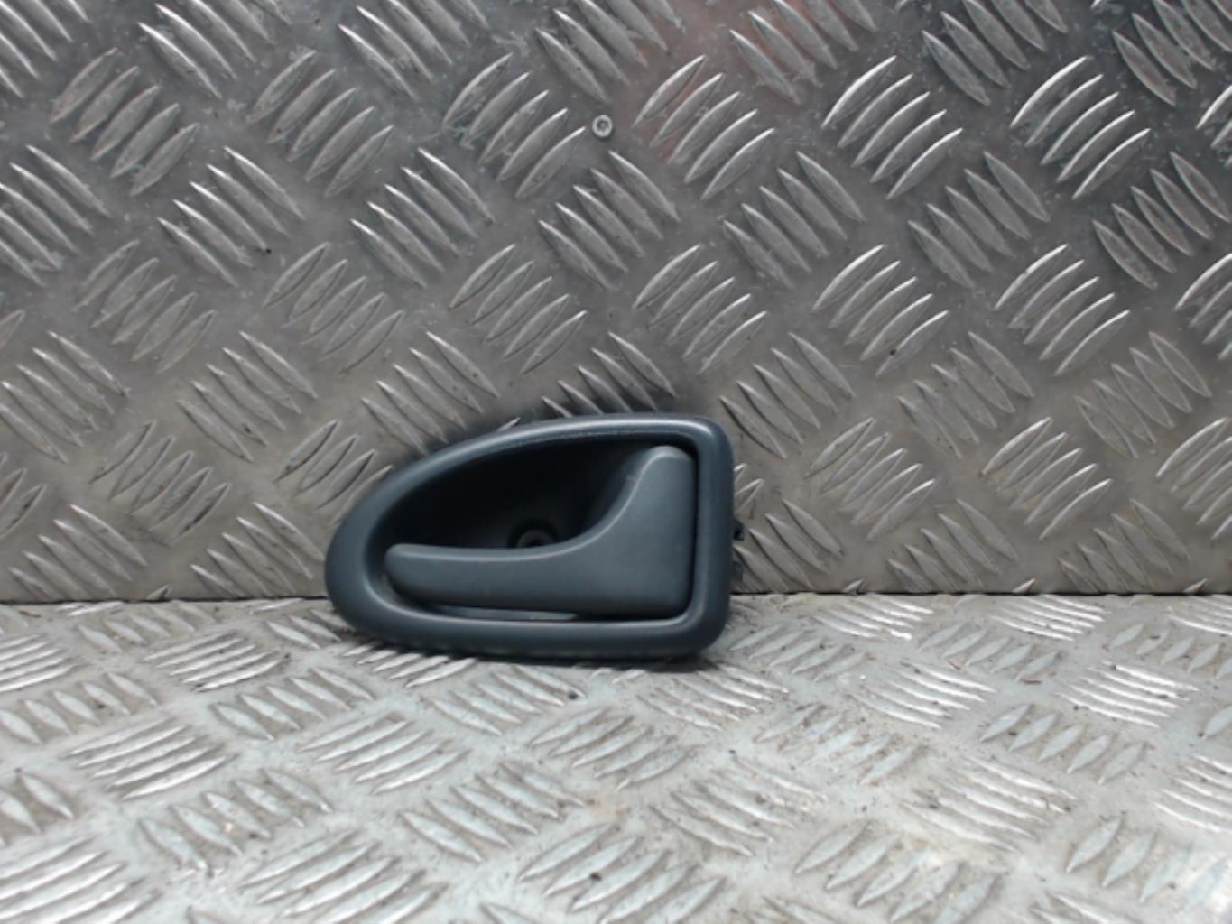 Maniglia interna anteriore destra RENAULT TRAFIC 2 PHASE 2 Diésel - 1