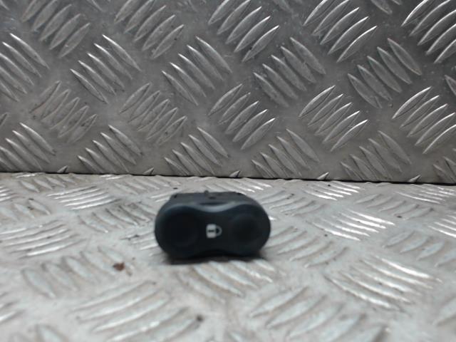 Bouton/Interrupteur DACIA SANDERO 1 Diesel - 1