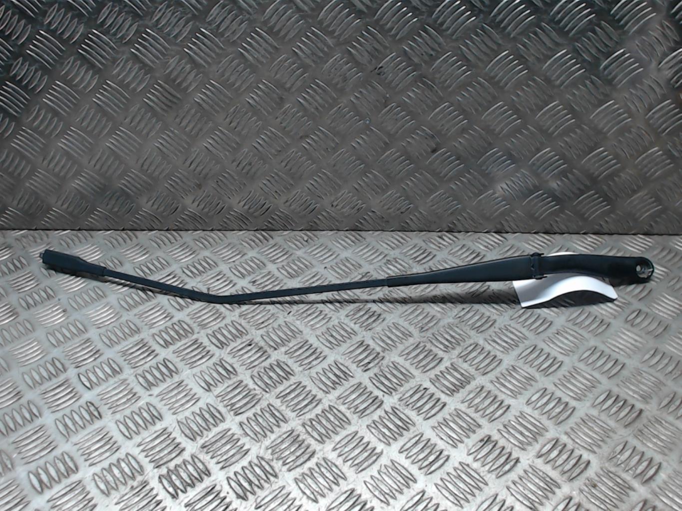 Braccio tergicristallo anteriore destro FIAT GRANDE PUNTO Diésel - 1