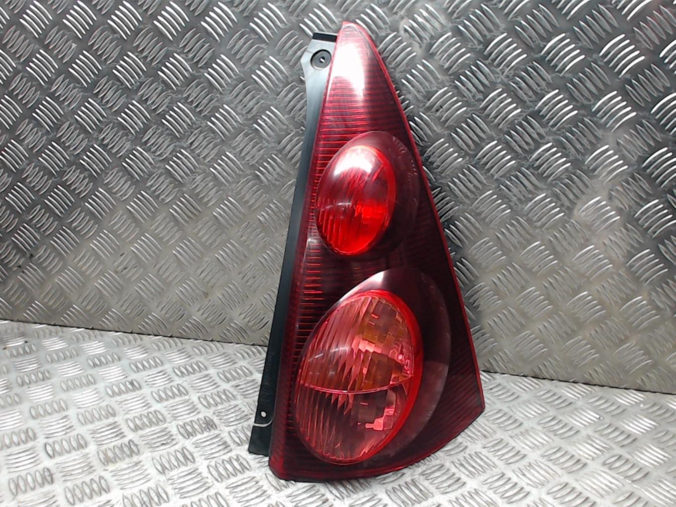 Fanale posteriore principale destro (luci) PEUGEOT 107 PHASE 3 Gasolina - 1