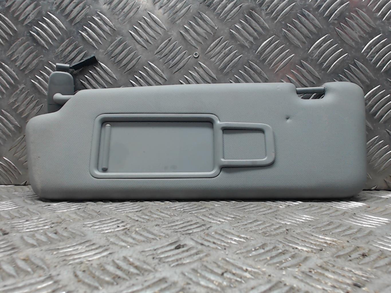 Pare soleil gauche AUDI A3 3 SPORTBACK PHASE 2 Essence - 1