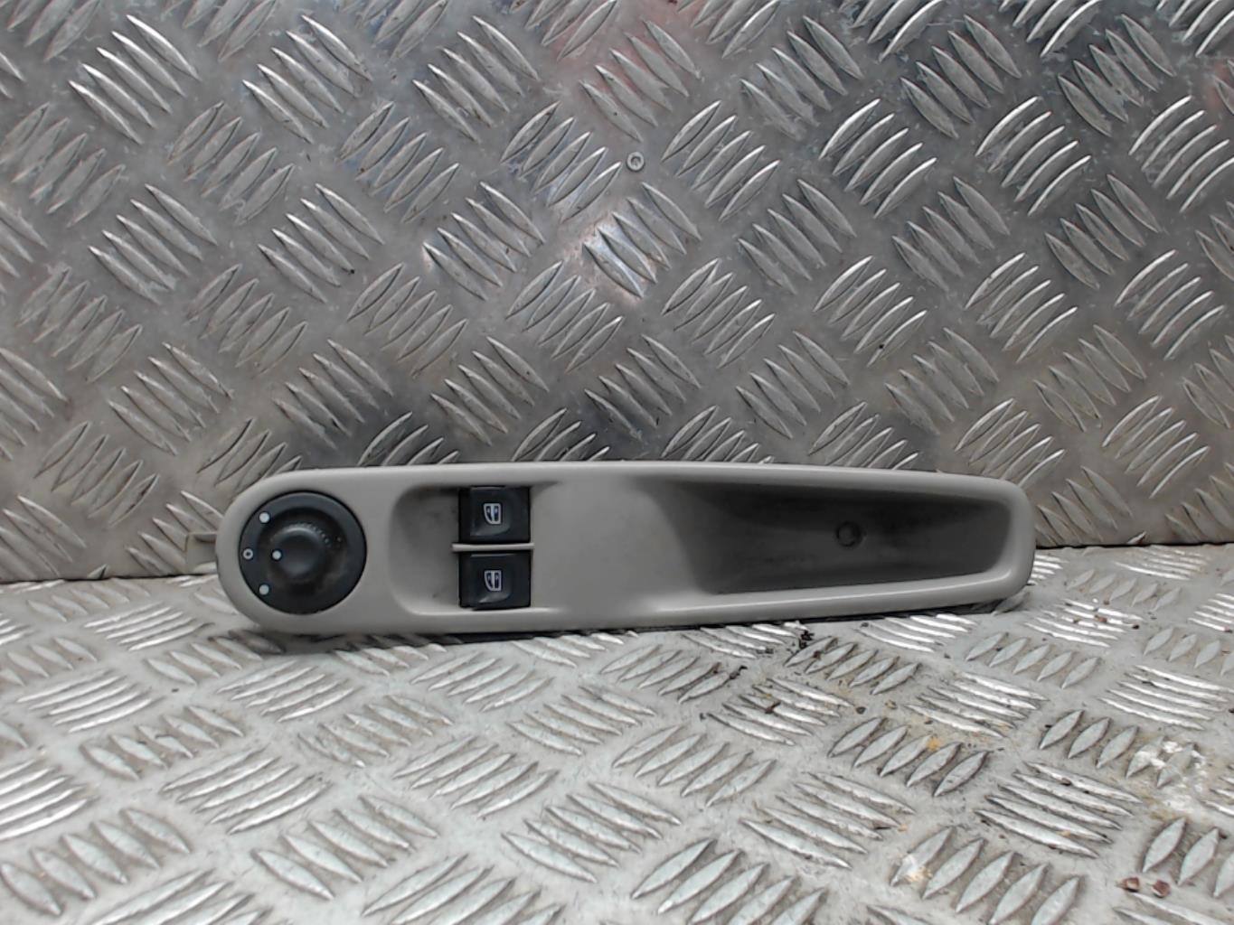 Interruttore lavacristalli anteriore sinistro RENAULT ZOE 1 Electricidad - 1