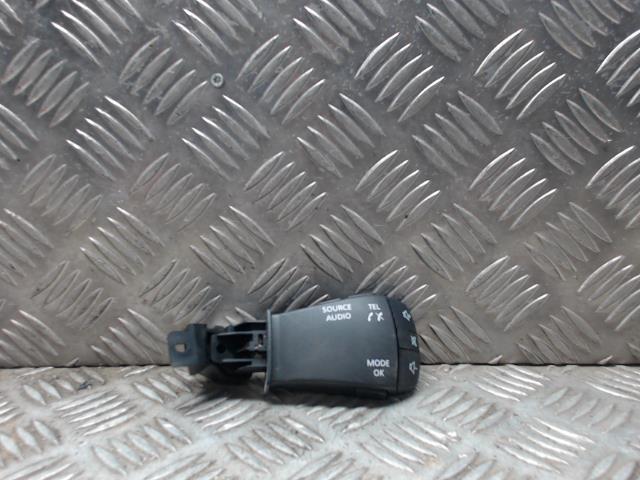 Commande autoradio DACIA DUSTER 2 PHASE 1 Essence - 1