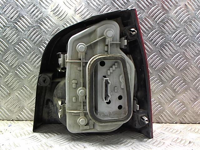 Fanale posteriore principale sinistro (luci) VOLKSWAGEN POLO 4 PHASE 1  - 1