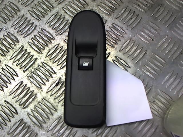 Interruttore lavacristalli anteriore destro CITROEN C3 2 PHASE 2 Diésel - 1