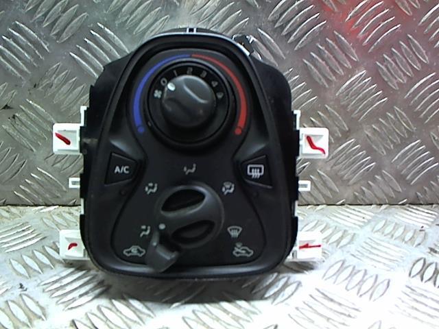 Commande chauffage PEUGEOT 108  - 1