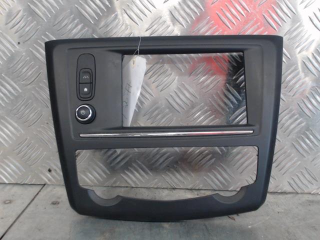 Facade autoradio RENAULT KADJAR PHASE 1 Diesel - 1