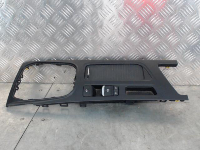 Console central (interieur plastique) RENAULT MEGANE 4 PHASE 1 Diesel - 1