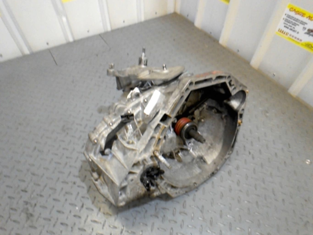 Boite de vitesses DACIA DUSTER 1 PHASE 1 Diesel - 1