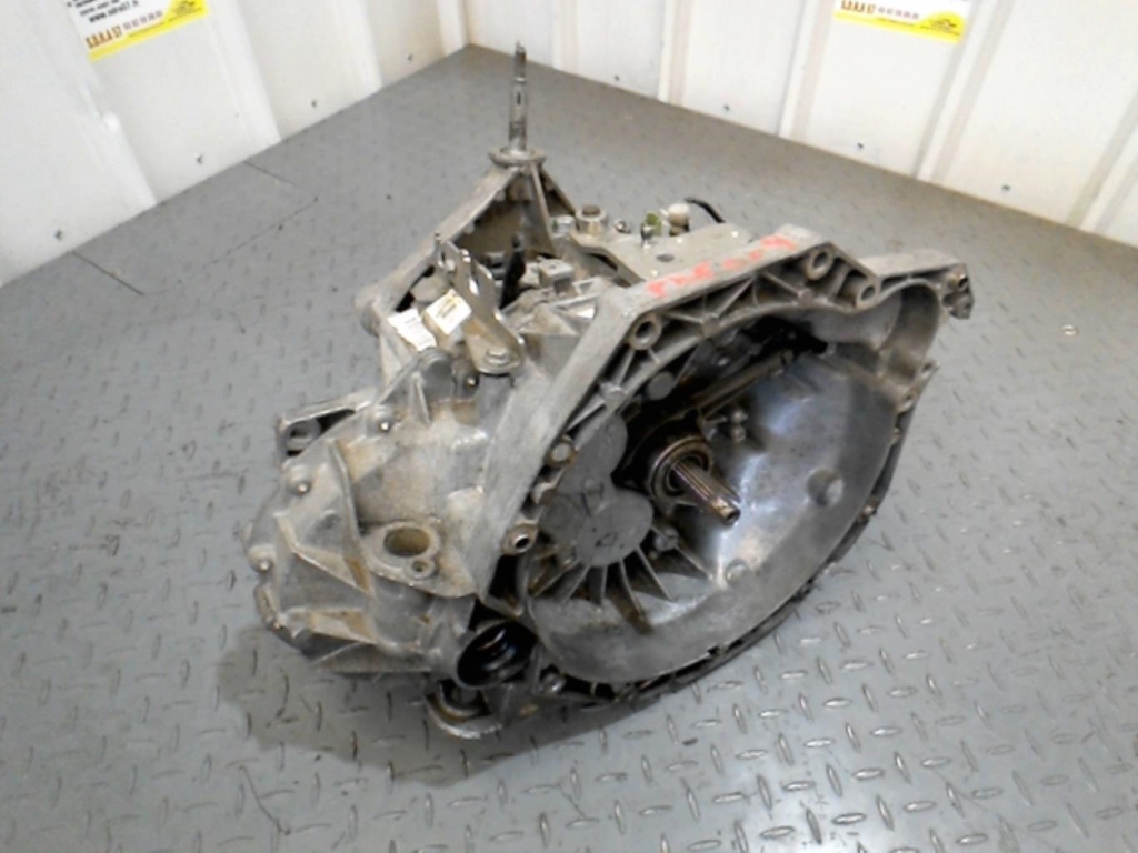 Boite de vitesses RENAULT LAGUNA 2 PHASE 1 BREAK Diesel - 1