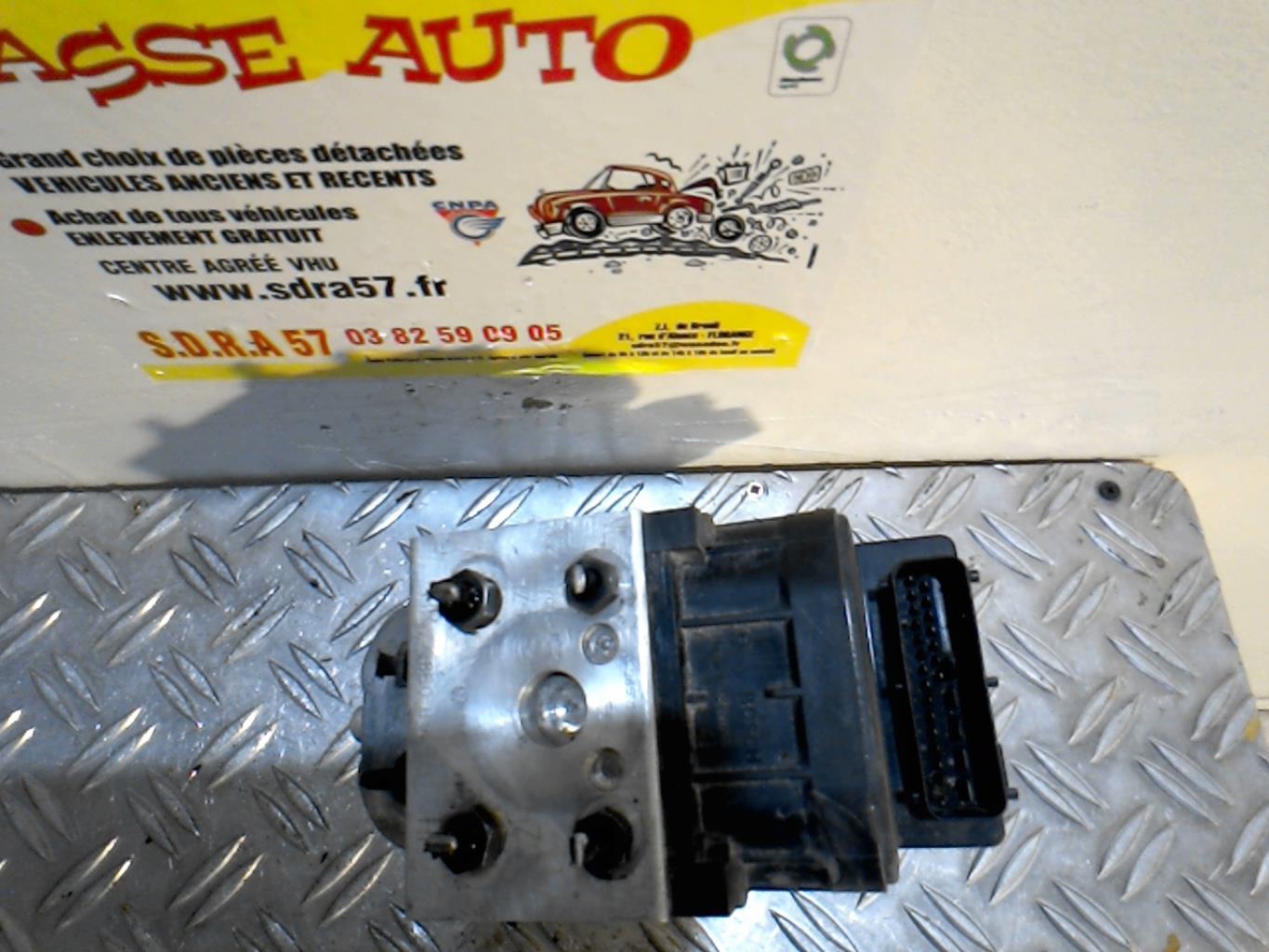 Bloc ABS (freins anti-blocage) AUDI A4 2 Diesel - 1