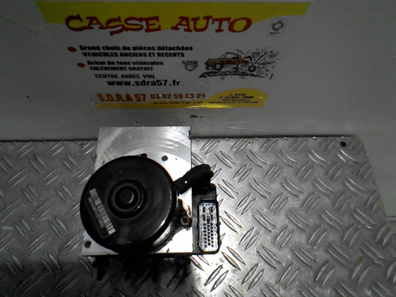 Bloc ABS (freins anti-blocage) AUDI A3  - 1