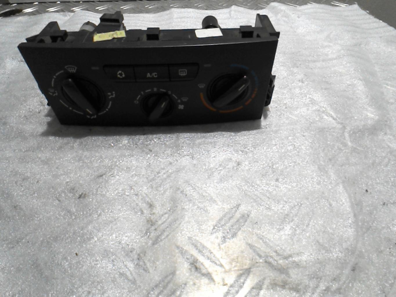 Commande chauffage PEUGEOT 207  - 1