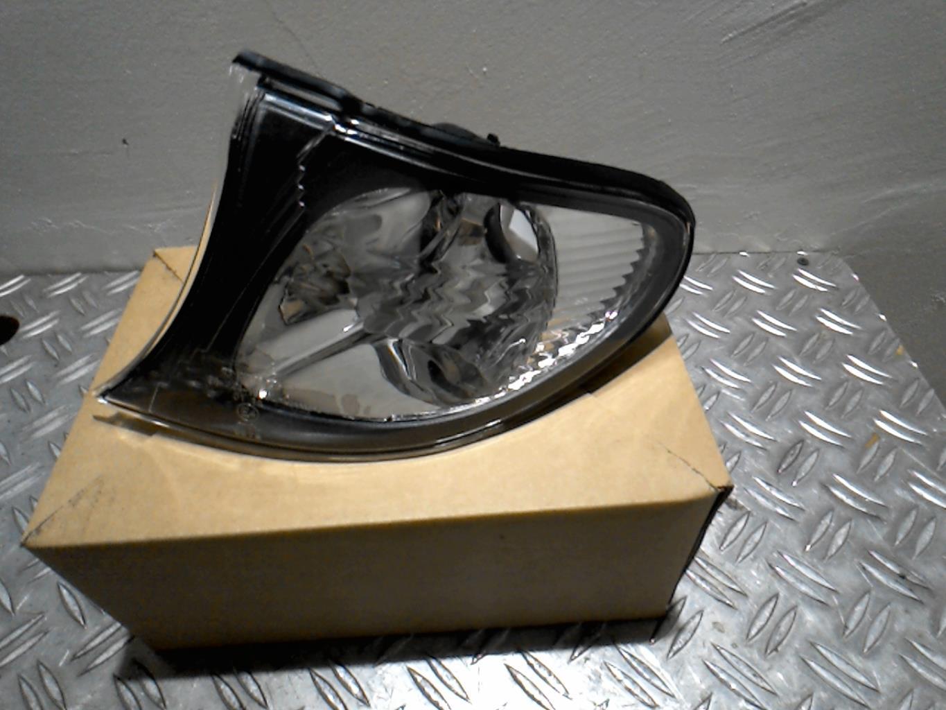 Optique avant secondaire gauche (feux)(clignotant) BMW SERIE 3 E46 PHASE 1  - 1