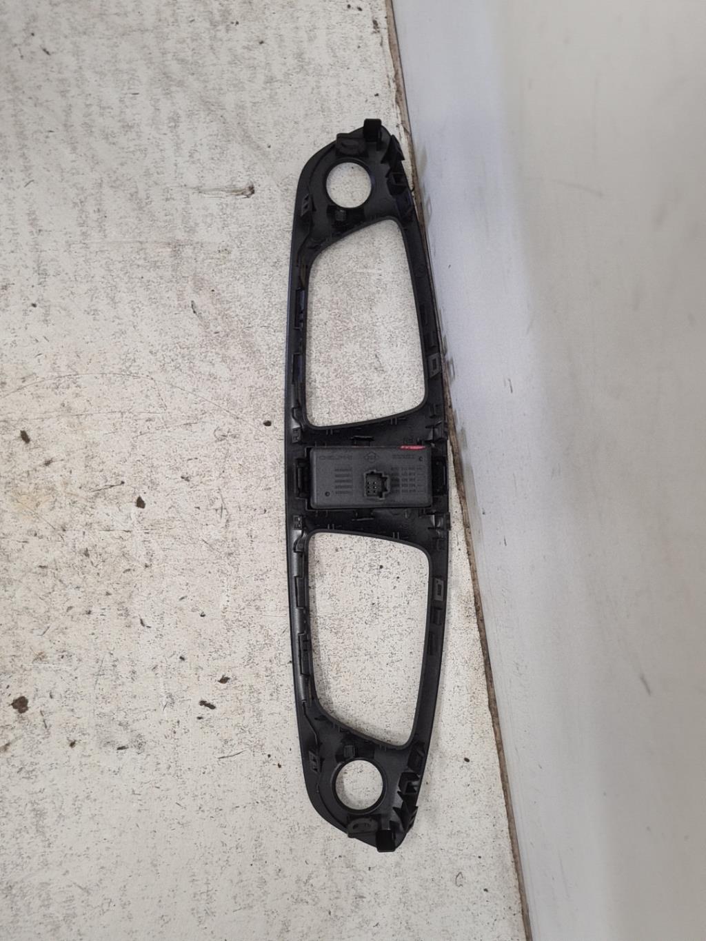 Bouton de warning RENAULT SCENIC 3  - 1