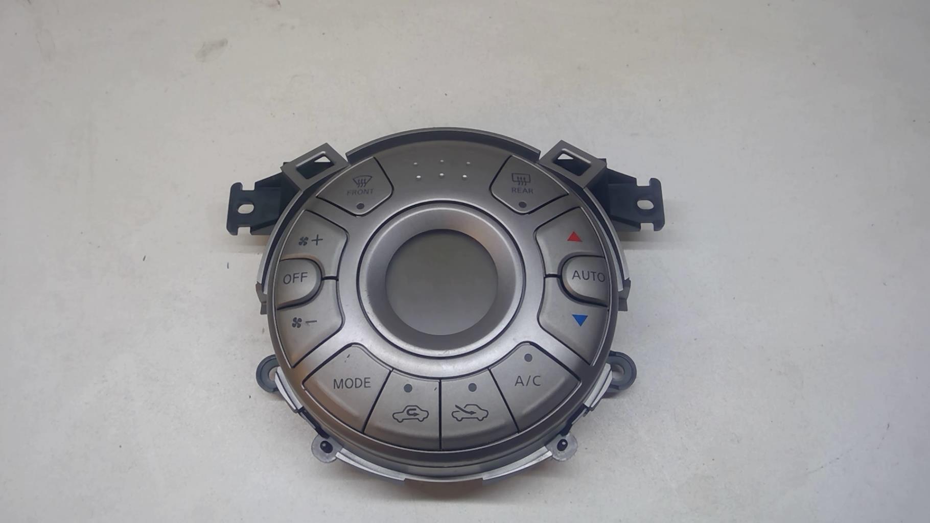 Commande chauffage NISSAN MICRA 4 PHASE 1 Essence - 1