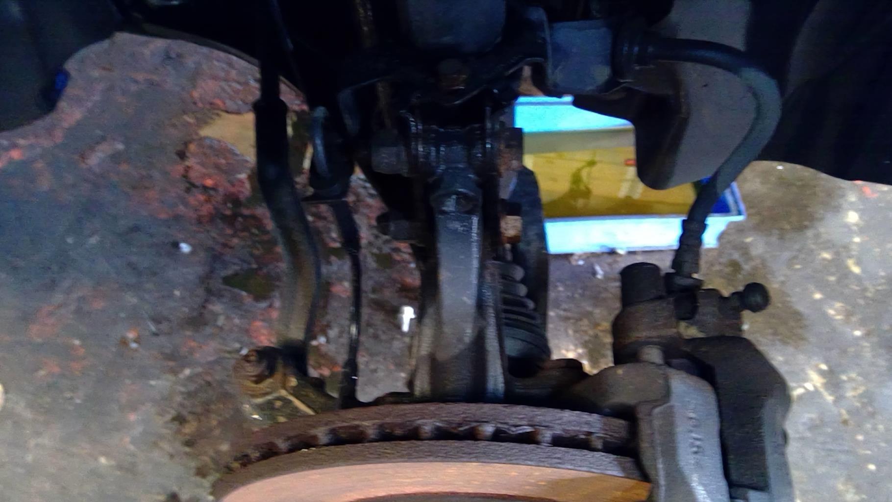 Moyeu avant droit RENAULT CLIO 4 PHASE 1 Diesel - 1