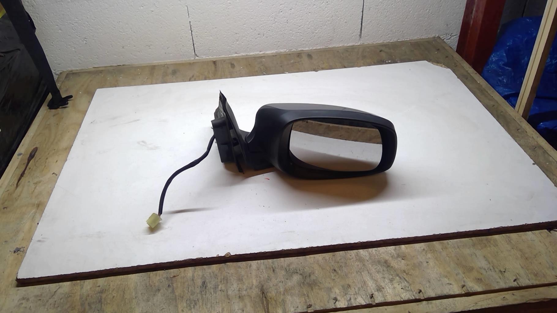 Retroviseur droit SUZUKI SWIFT 3 Essence - 1