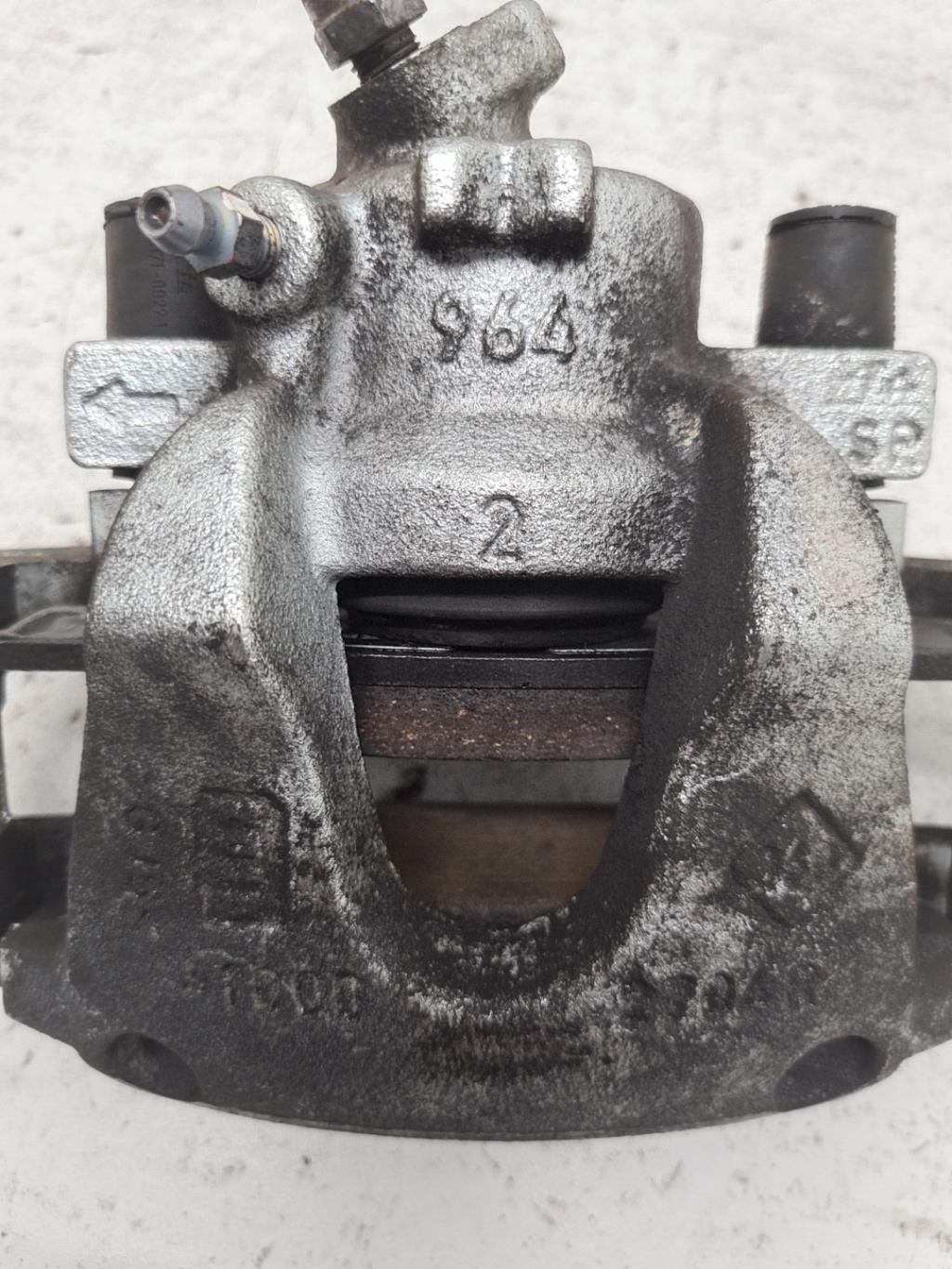 Etrier avant droit (freinage) RENAULT CLIO 4 PHASE 2 Diesel - 1