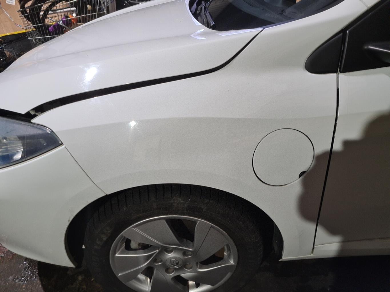 Aile avant gauche RENAULT FLUENCE PHASE 1 Electricité - 1