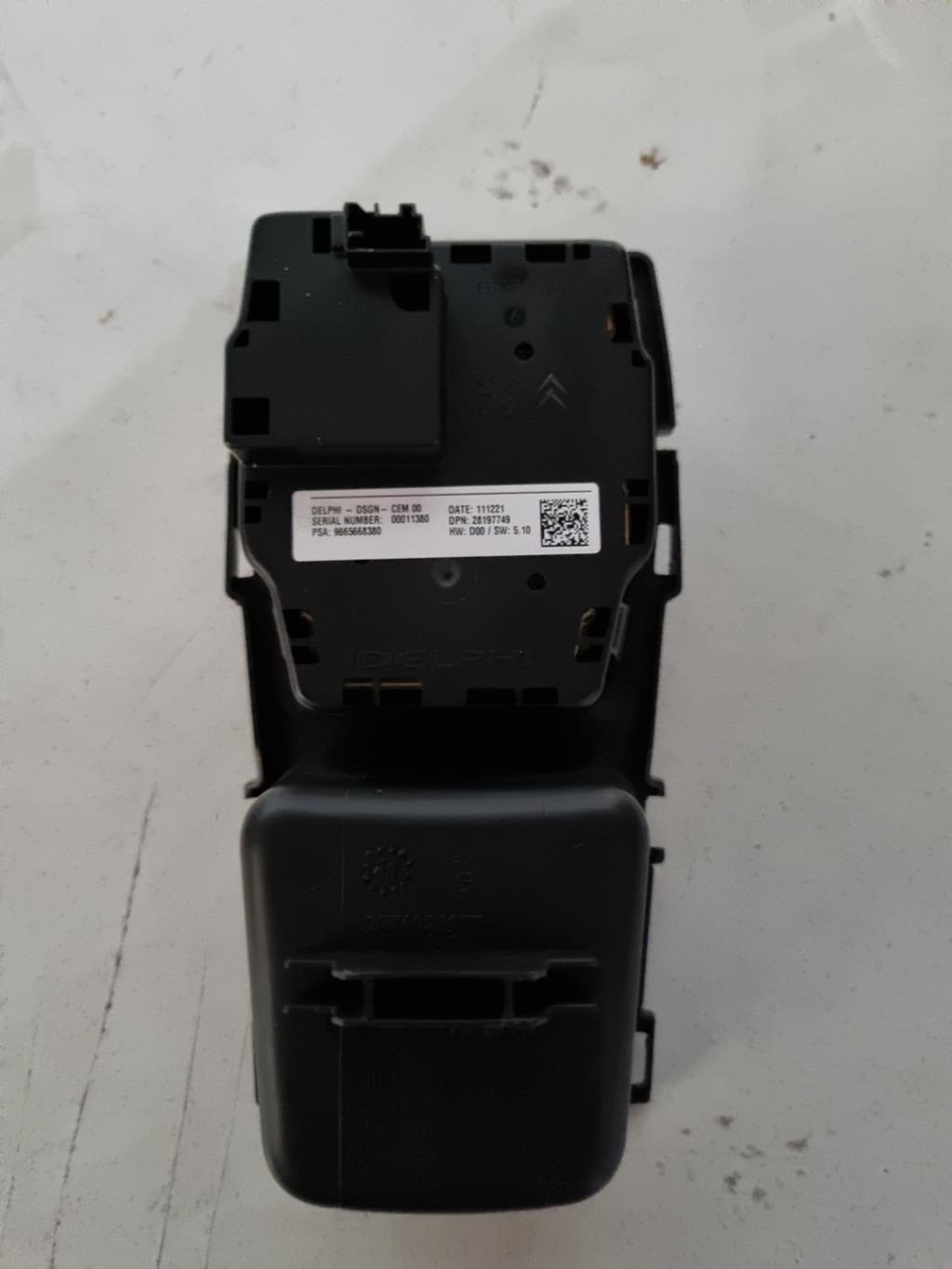 Commande autoradio PEUGEOT 508 1 PHASE 2 Diesel - 1