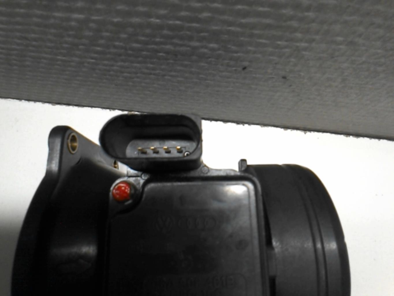 Debitmetre VOLKSWAGEN GOLF 4 Essence - 1
