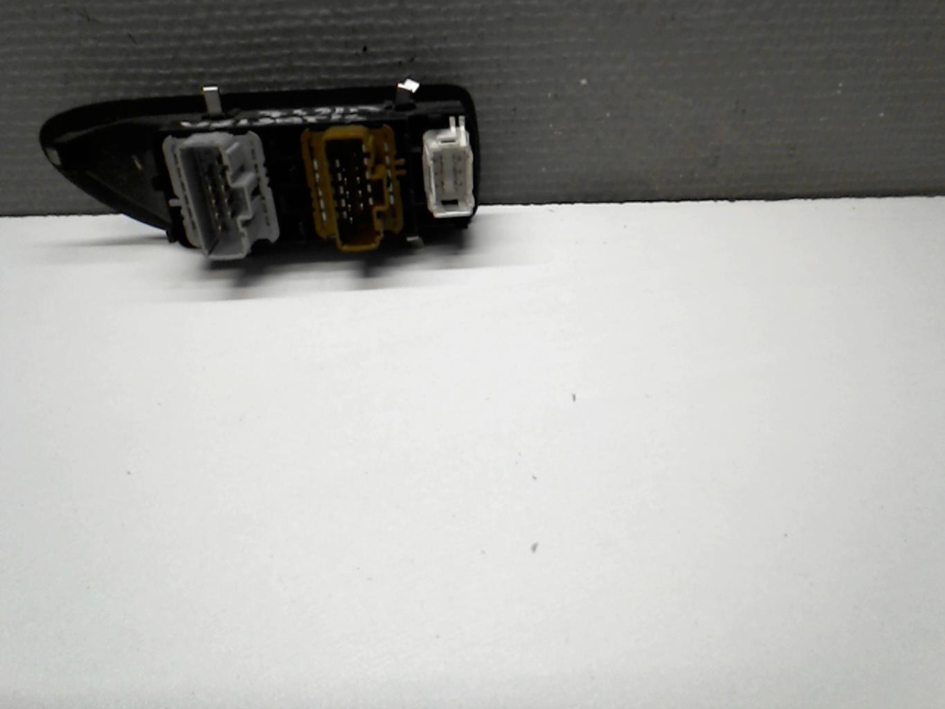 Interrupteur de leve vitre RENAULT VEL SATIS  - 1