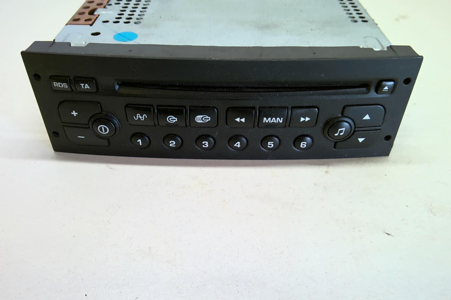 Autoradio PEUGEOT 307 PHASE 1 Essence - 1
