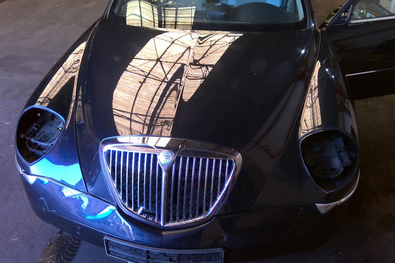 Capot LANCIA THESIS Diesel - 1