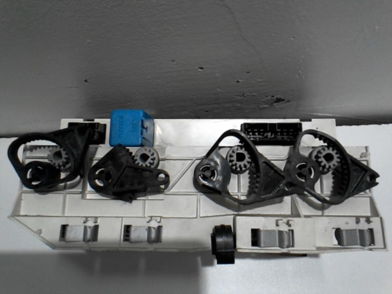 Commande chauffage RENAULT SAFRANE  - 1