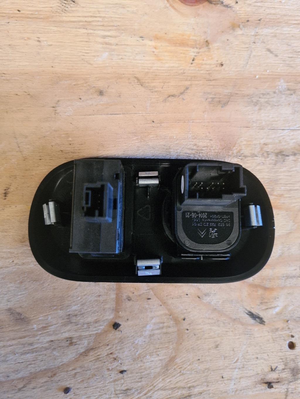 Commande retroviseurs CITROEN C4 CACTUS Diesel - 1