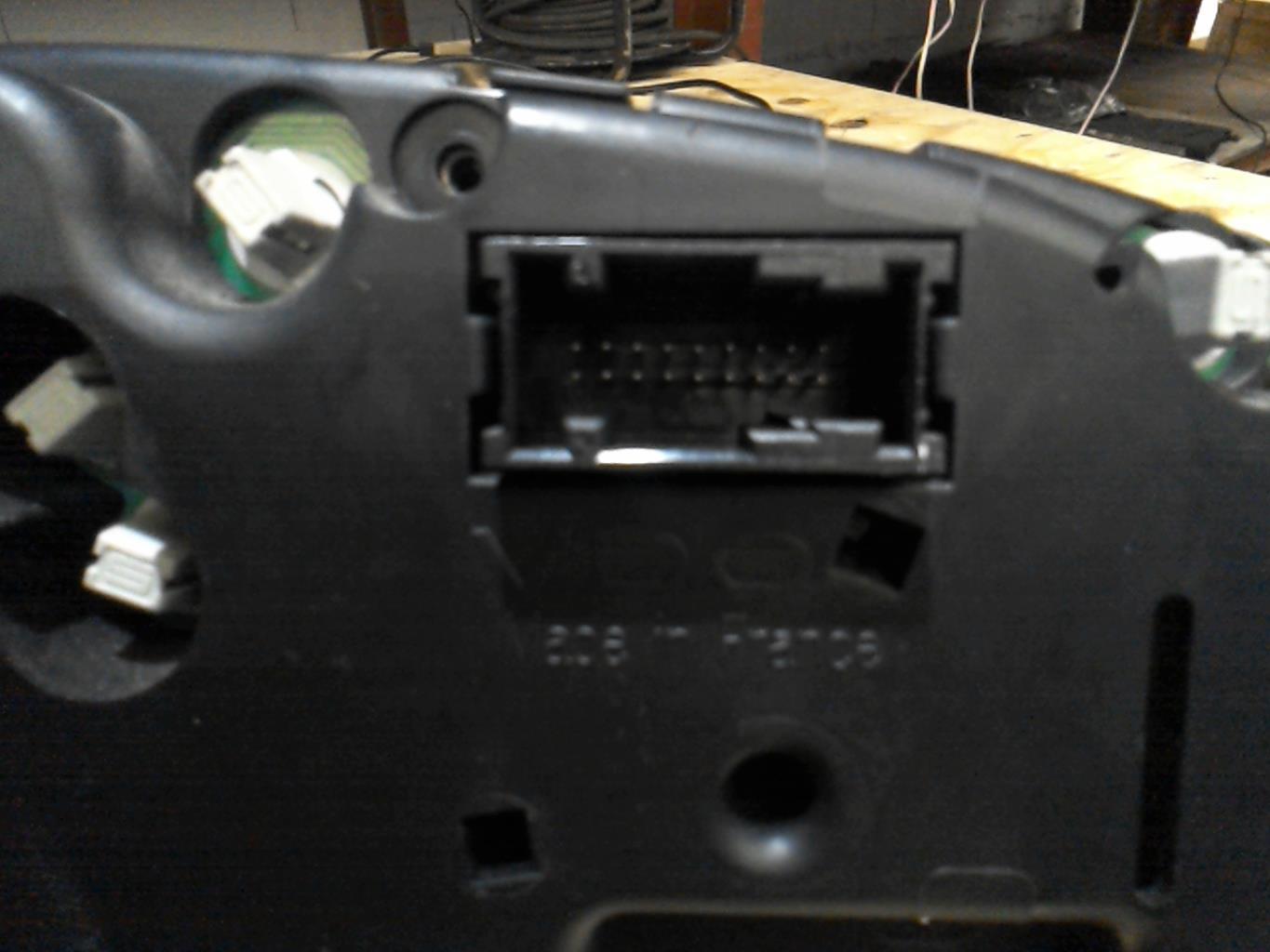 Compteur PEUGEOT 406 PHASE 2 BREAK Diesel - 1