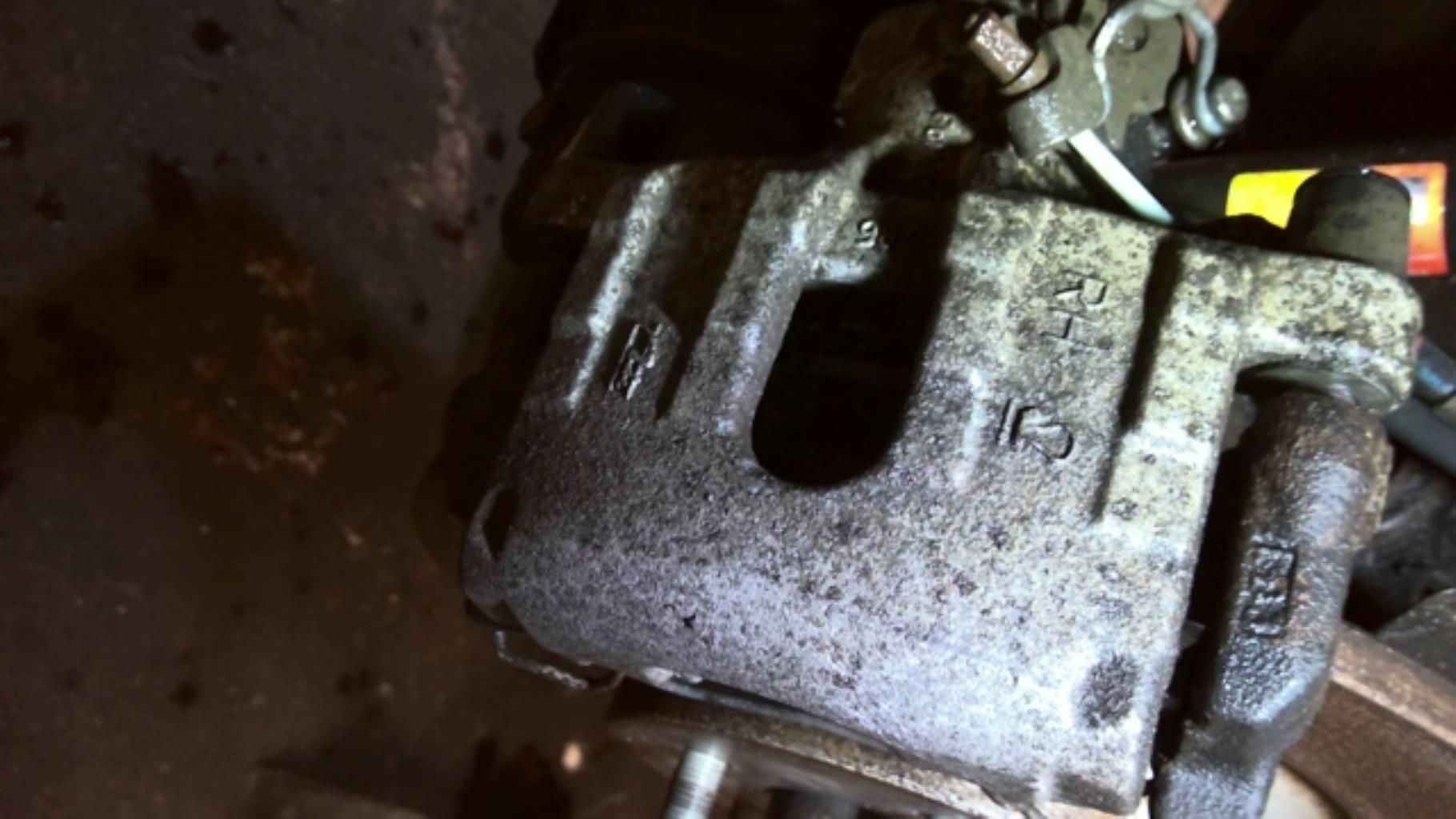 Etrier arriere droit (freinage) MAZDA 5 1 PHASE 1 Diesel - 1
