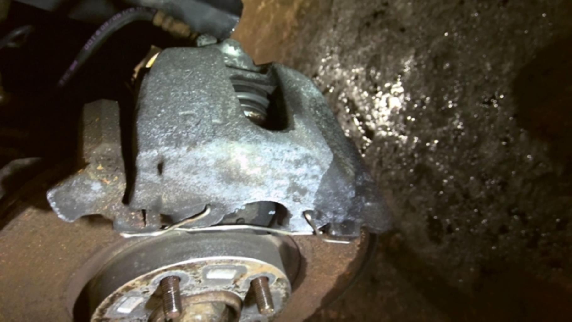 Etrier avant droit (freinage) MAZDA 5 1 PHASE 1 Diesel - 1