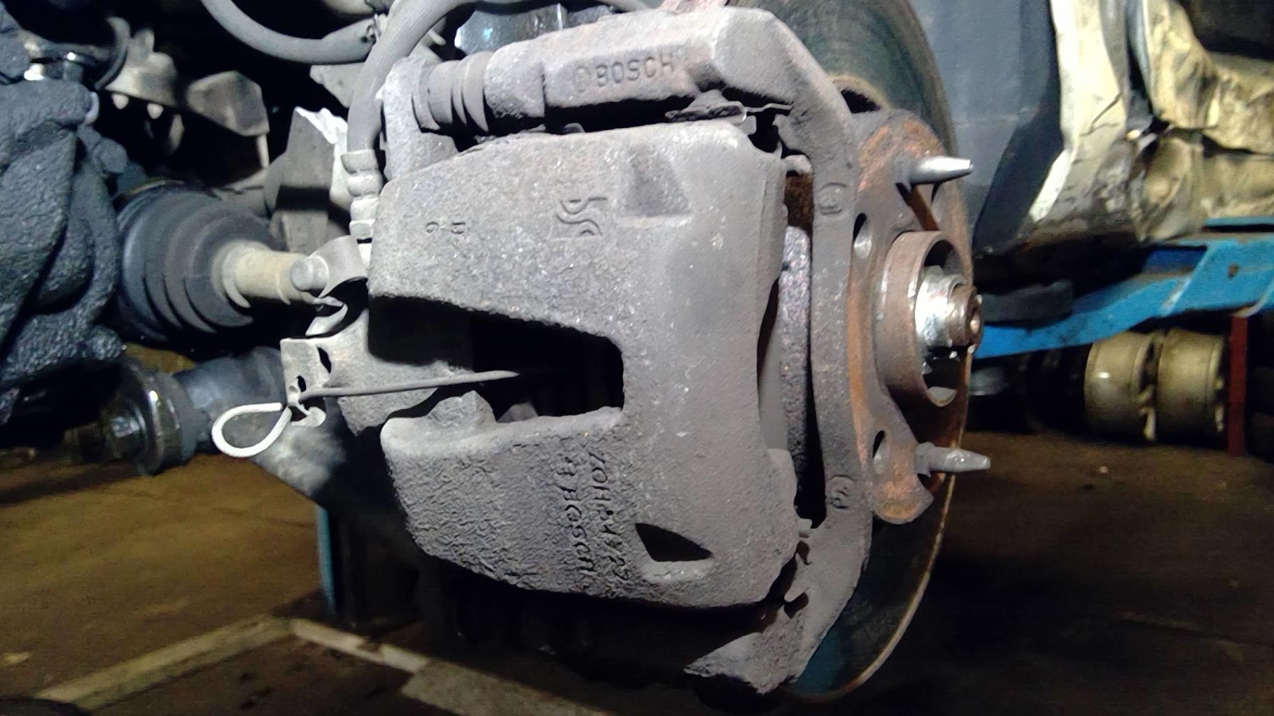 Etrier avant gauche (freinage) CITROEN NEMO Diesel - 1