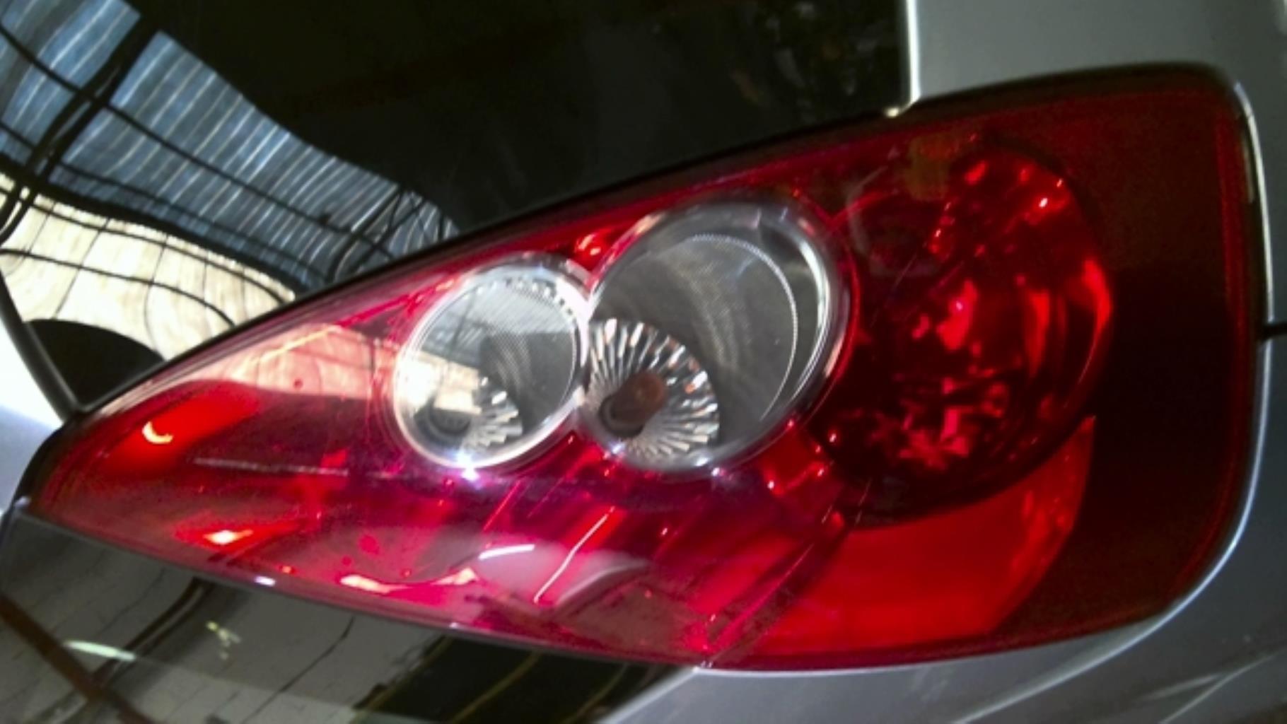 Feu arriere principal gauche (feux) MAZDA 5 1 PHASE 1 Diesel - 1