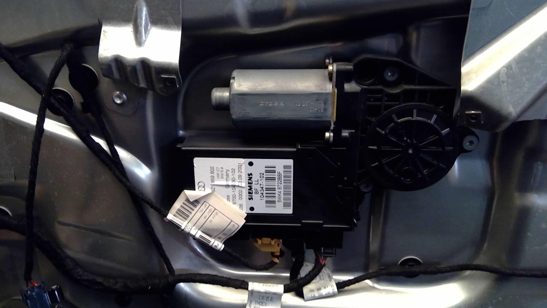 Leve vitre electrique avant droit AUDI A2 Diesel - 1