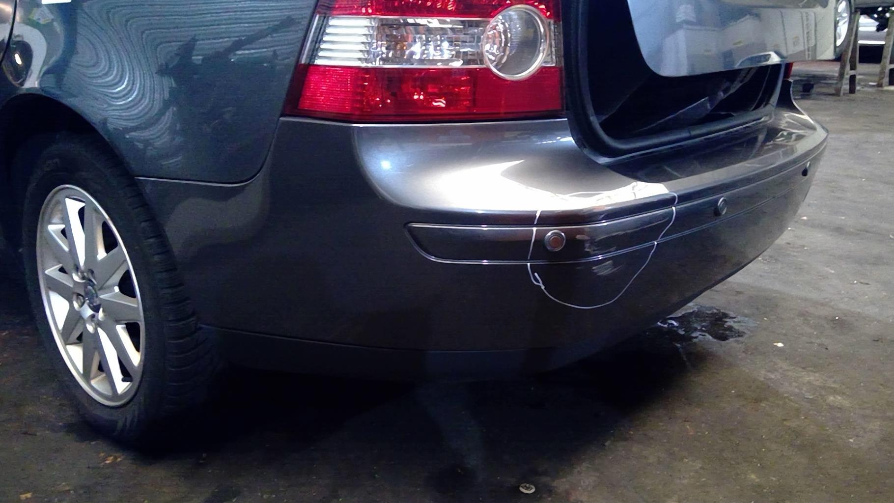 Pare choc arriere VOLVO S 40 2 PHASE 1 Diesel - 1
