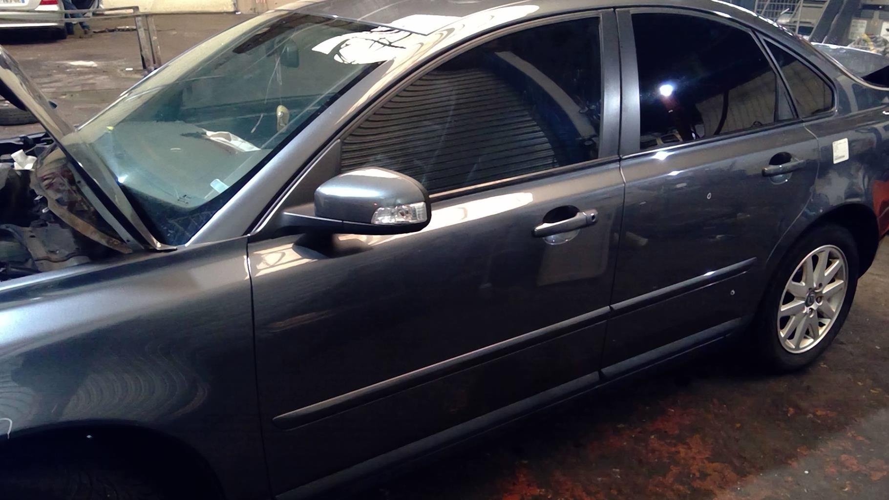 Porte avant gauche VOLVO S 40 2 PHASE 1 Diesel - 1