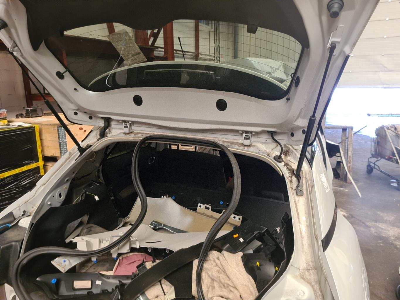 Verin de coffre CITROEN C4 CACTUS Diesel - 1
