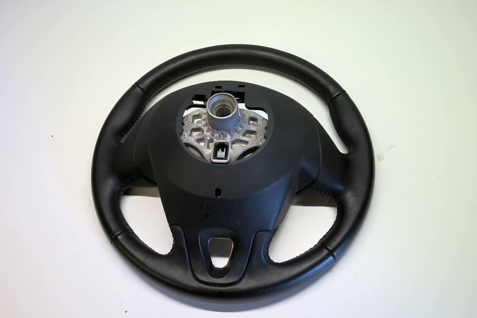 Volant RENAULT MEGANE 3 PHASE 3 Essence - 1