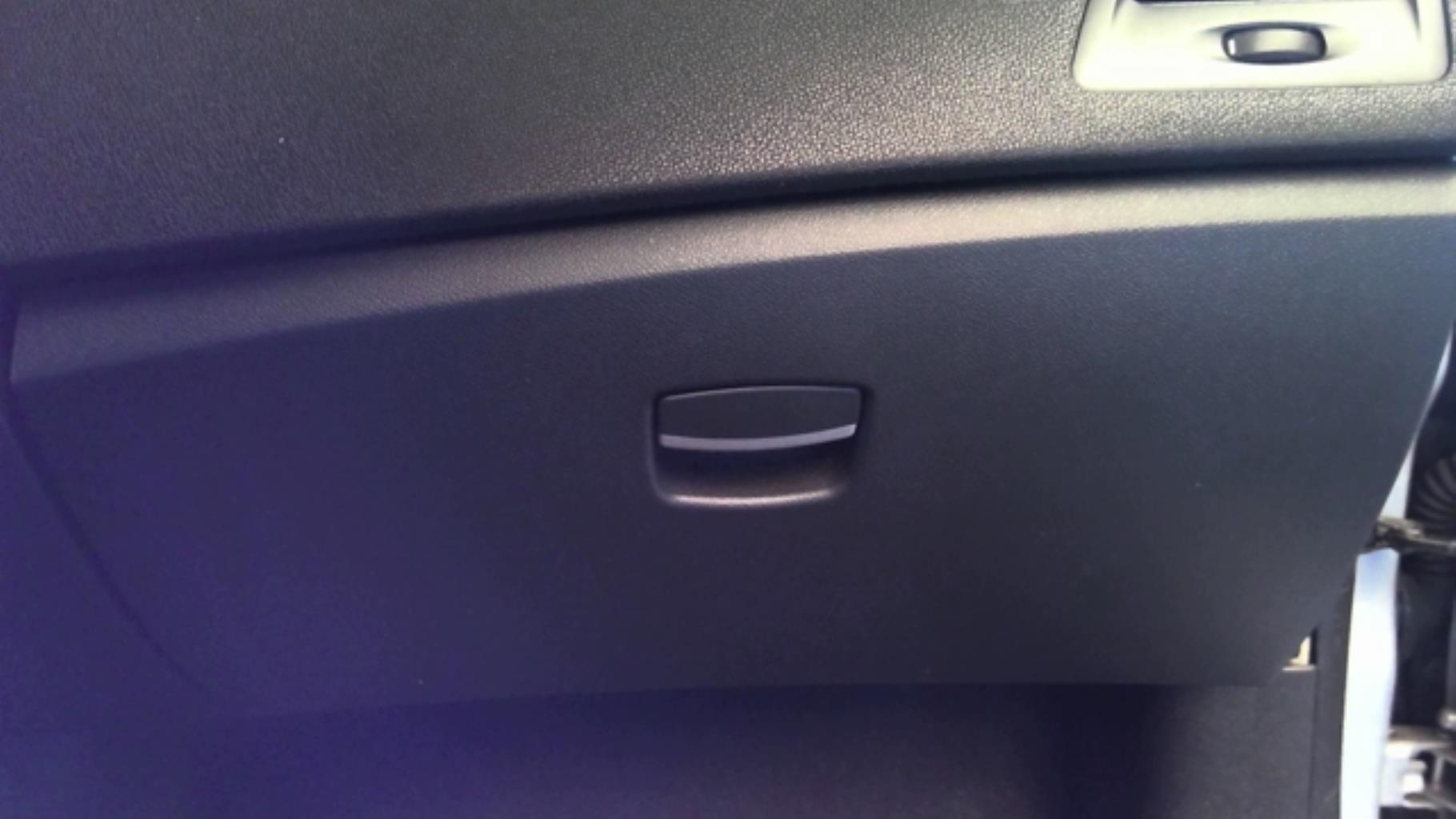 Boite a gants RENAULT LAGUNA 3 PHASE 1 Diesel - 1