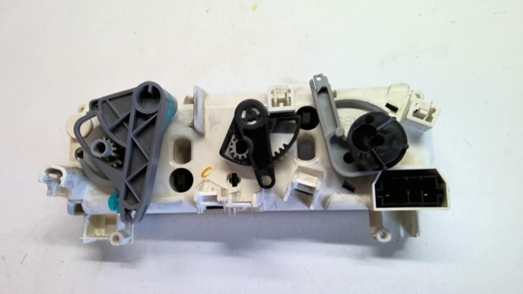 Commande chauffage PEUGEOT 306 PHASE 2 Essence - 1