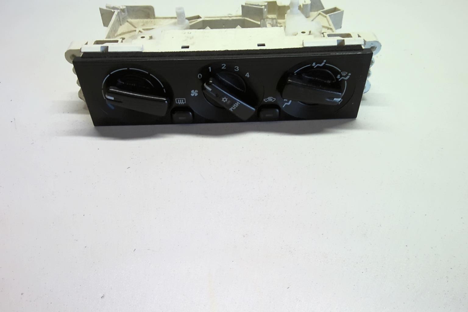 Commande chauffage MITSUBISHI PAJERO PININ Essence - 1