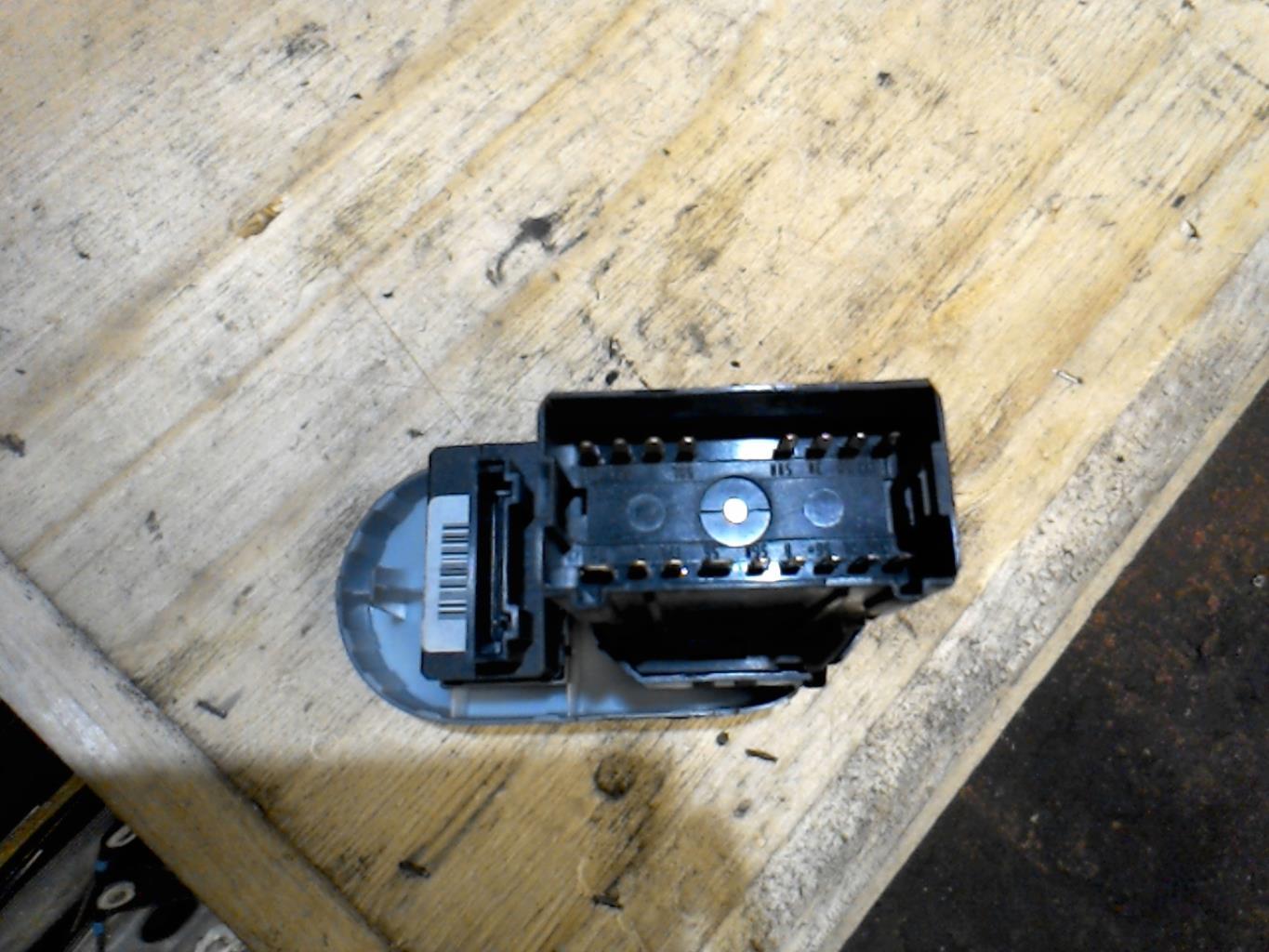 Commande de phare SEAT IBIZA 3 PHASE 1 Diesel - 1