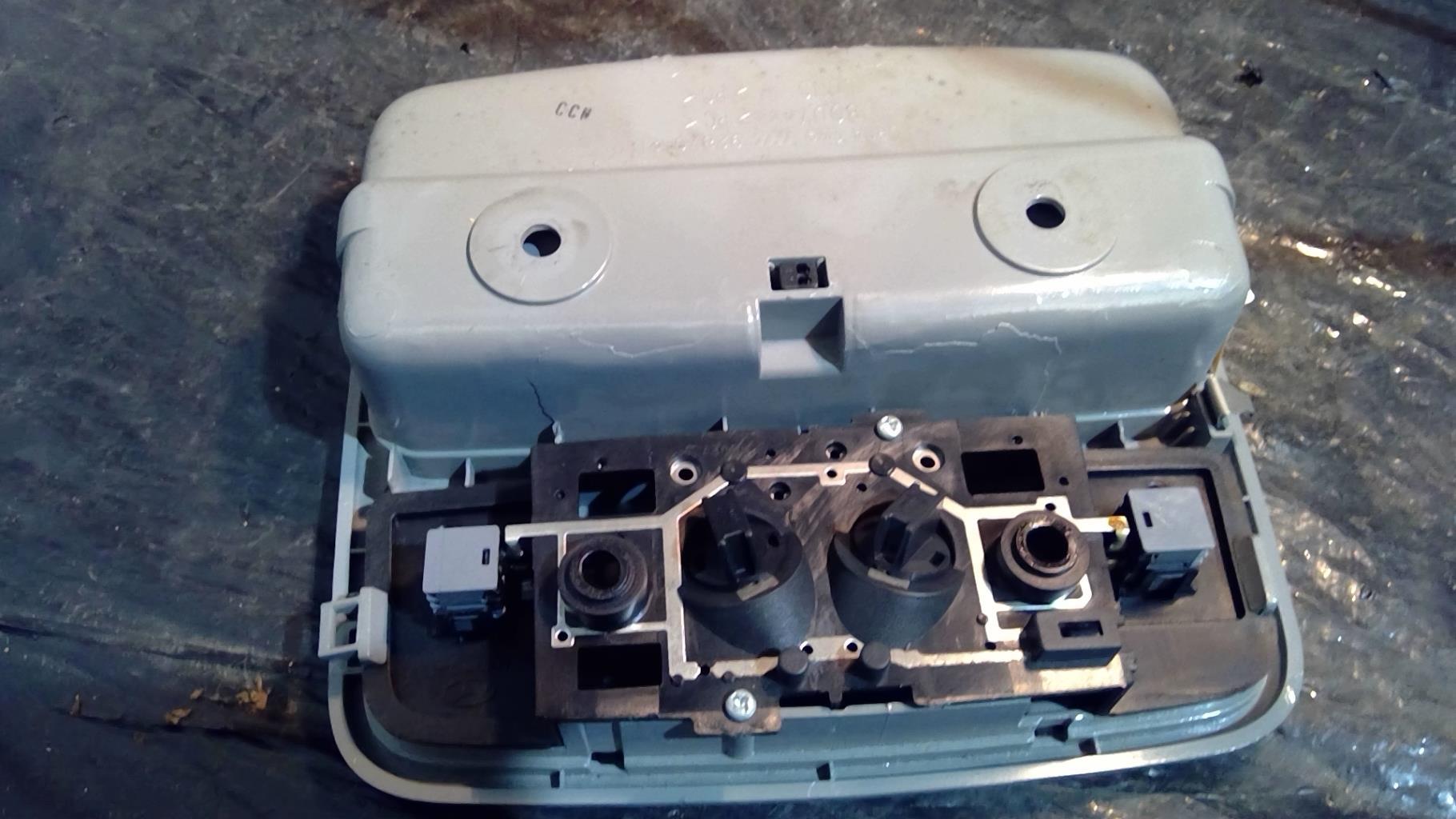 Eclairage de plafonnier HYUNDAI MATRIX PHASE 1 Diesel - 1