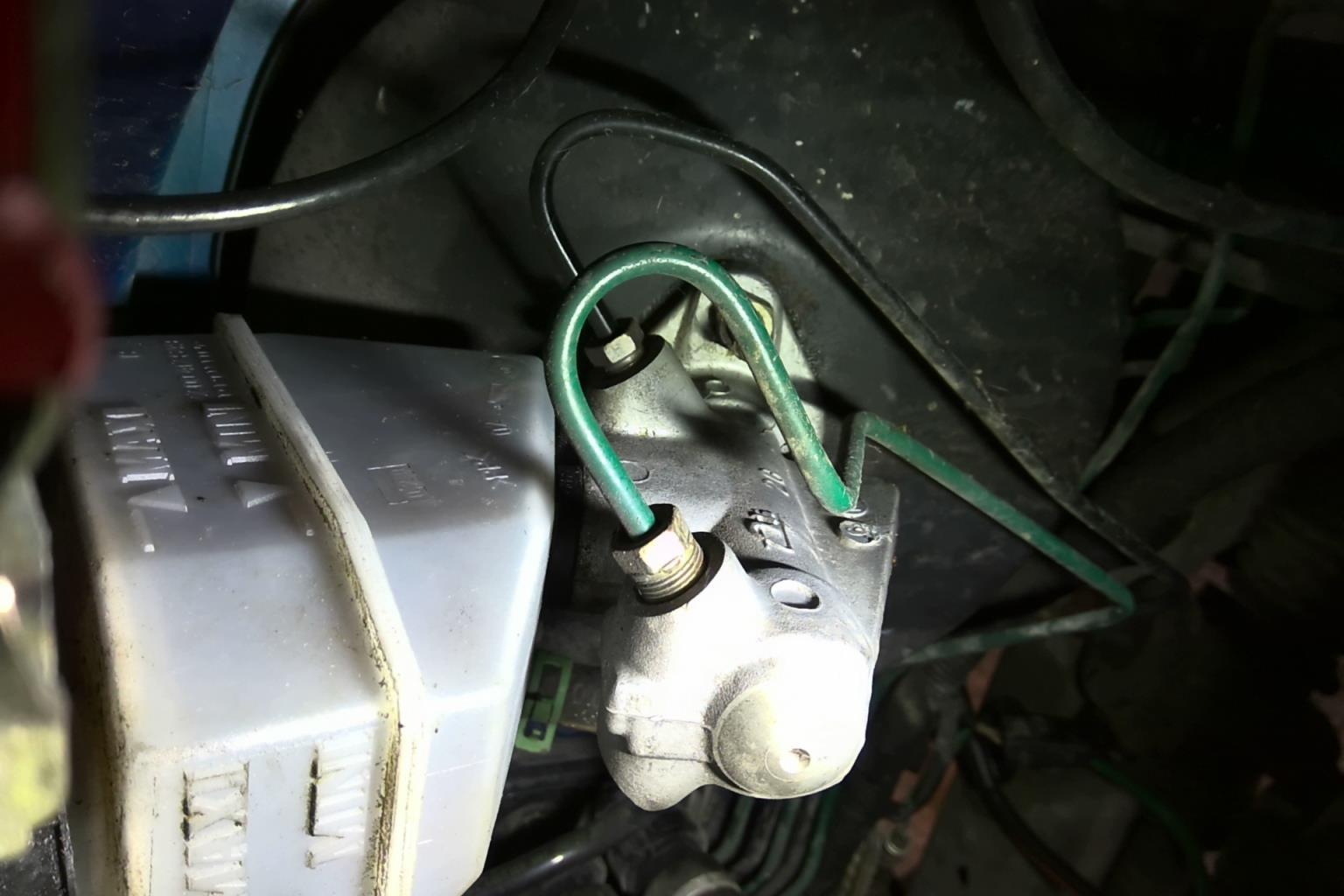 Maitre cylindre (freinage) RENAULT CLIO 2 PHASE 2 Essence - 1