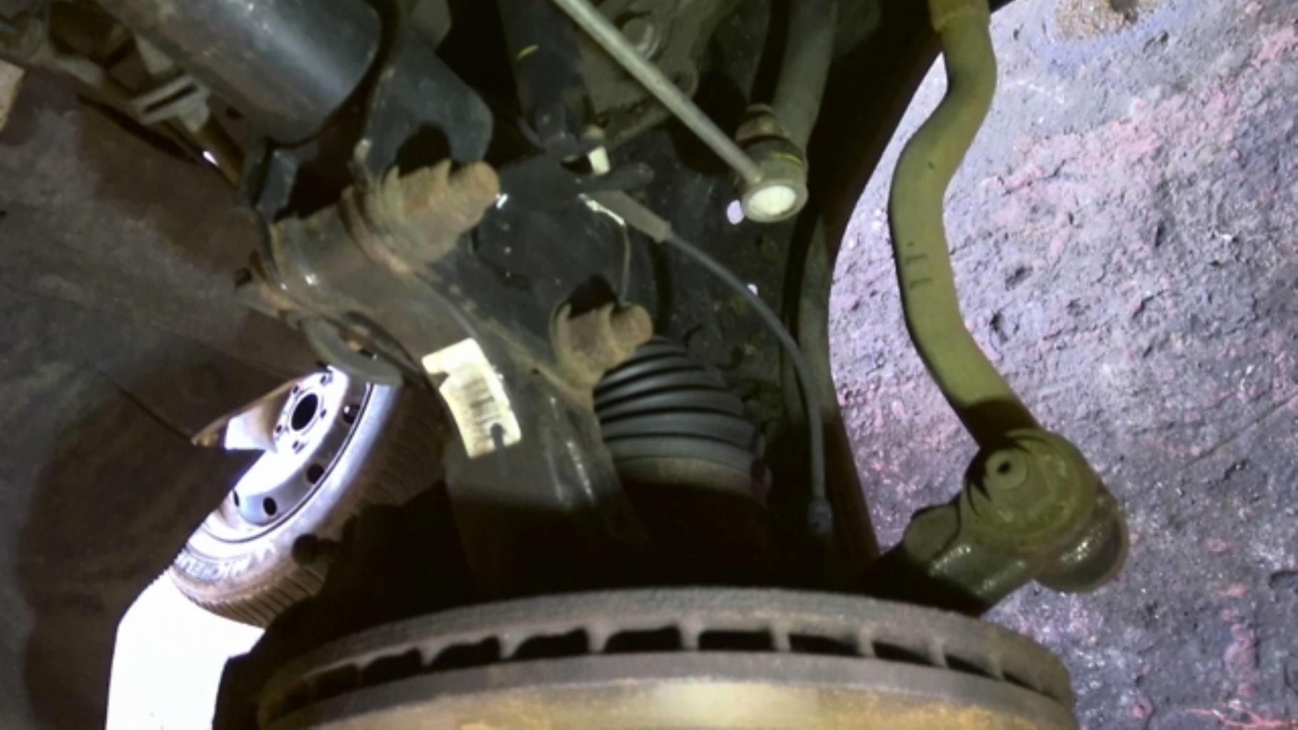 Moyeu avant gauche RENAULT LAGUNA 3 PHASE 1 Diesel - 1