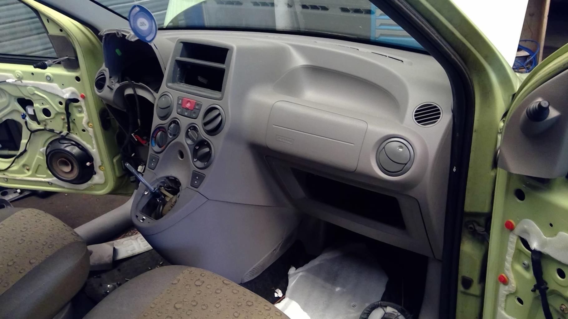 Planche de bord complete FIAT PANDA Essence - 1
